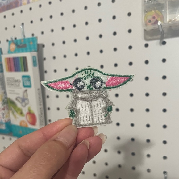 Star Wars baby yoda iron on patch - Picture 3 of 6
